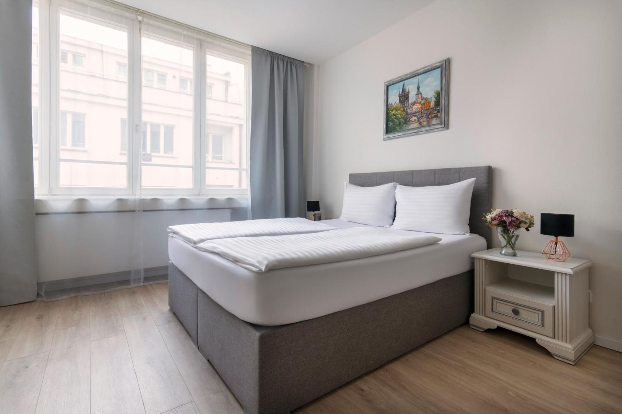 Prague Serenity Suites And Apartments Екстериор снимка